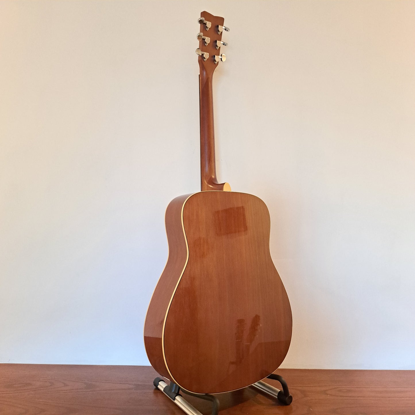 Yamaha F370 Acoustic guitar