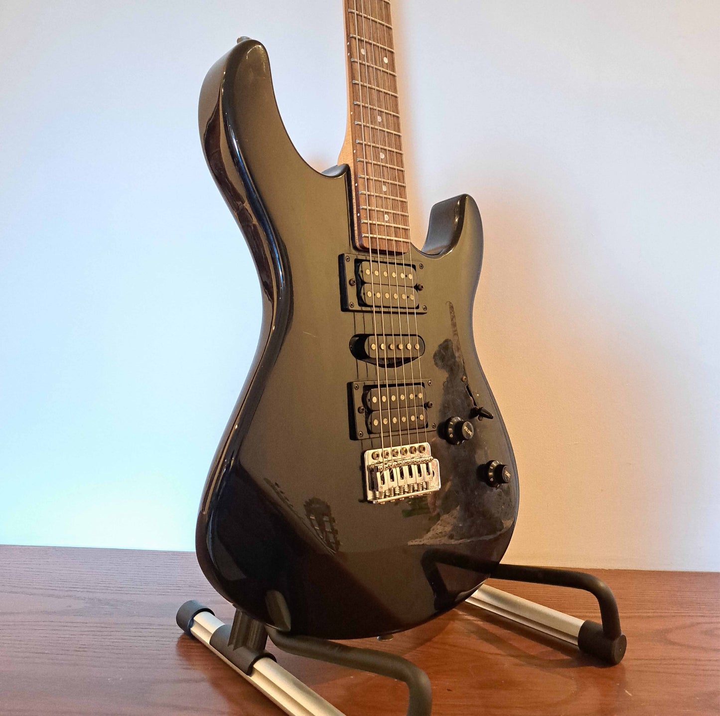 Yamaha ERG121 Electric Guitar