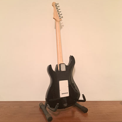 Yamaha pacifica 012 Electric Guitar