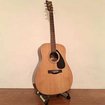 Yamaha F310 Acoustic Guitar