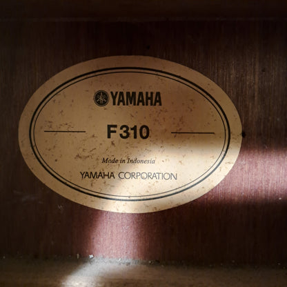 Yamaha F310 Acoustic Guitar