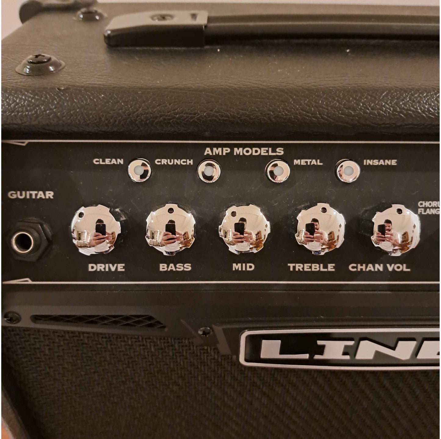 Line 6 spider 4 15 watts Electric Guitar Amplifier